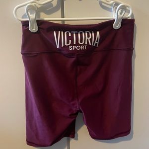 Victoria Sport plum/purple biker shorts